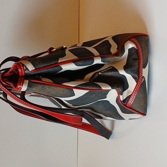 Dooney & Bourke Giraffe Print Tote Bag - Picture 4 of 16